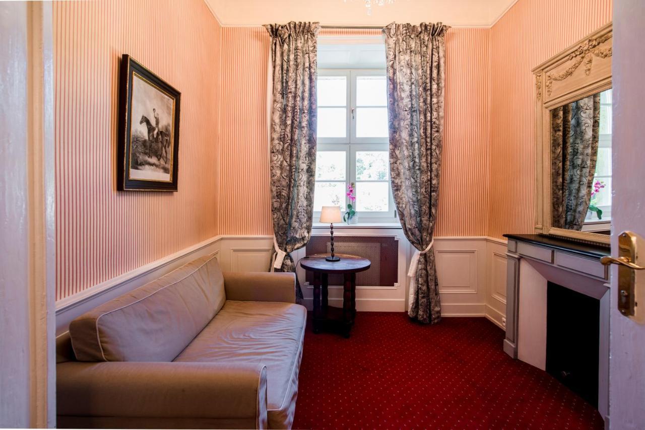 Hotel Palac Staniszow Exterior photo