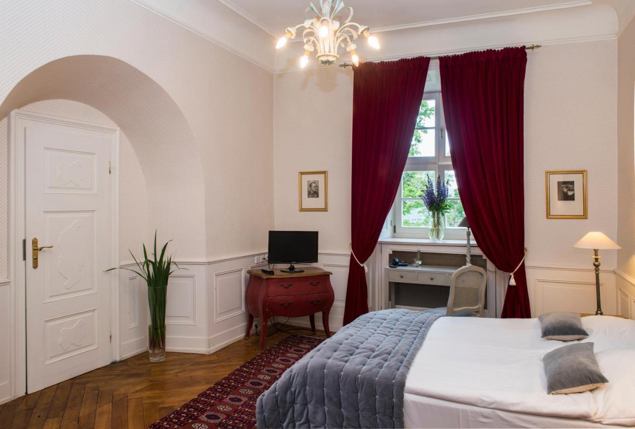 Hotel Palac Staniszow Exterior photo