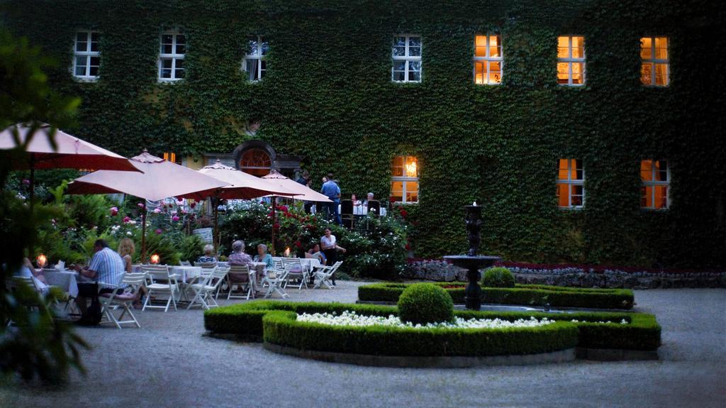 Hotel Palac Staniszow Exterior photo